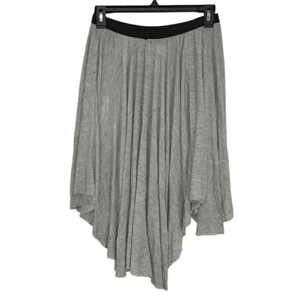 Romeo & Juliet Couture Gray Asymmetrical Hem Skirt(Size Small) - Picture 4 of 8